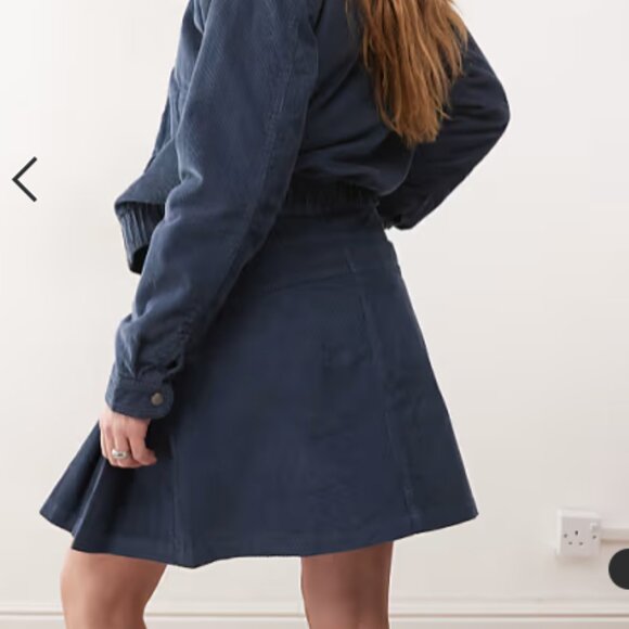 Reclaimed Vintage • navy corduroy pleated skirt - Picture 9 of 15